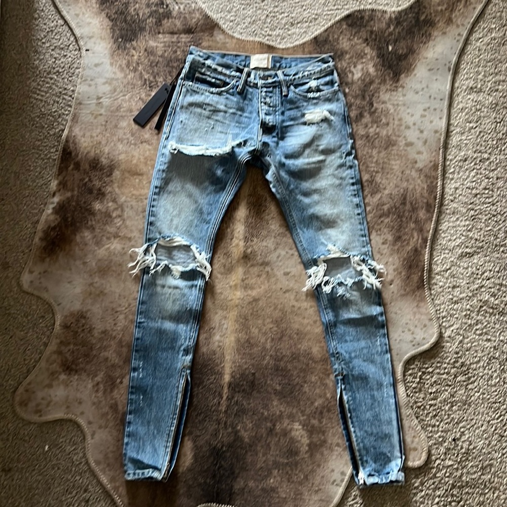 FEAR OF GOD worn once  skinny zip- leg